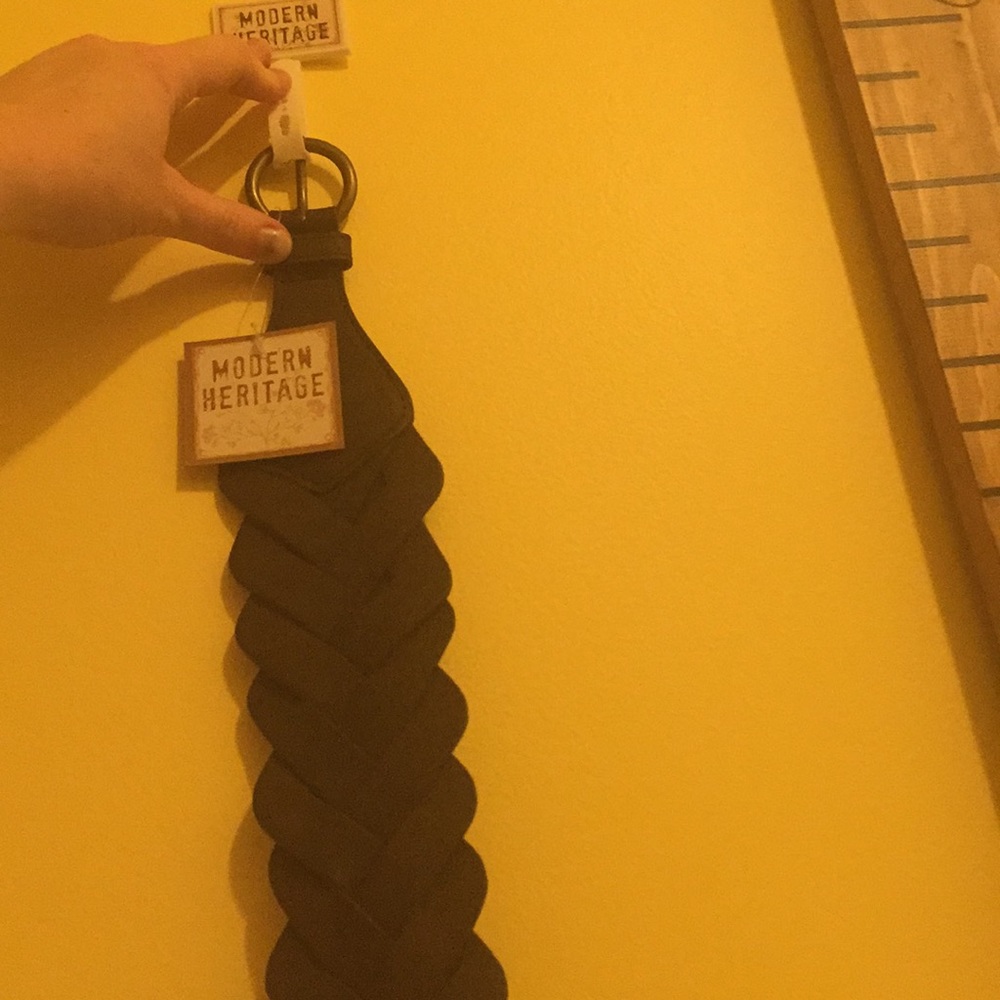 Beautiful NWT braided brown belt, size M